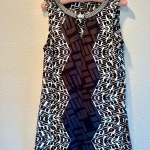 Sleeveless Poly Dress graphic black /white silver graphic boho tunic size M